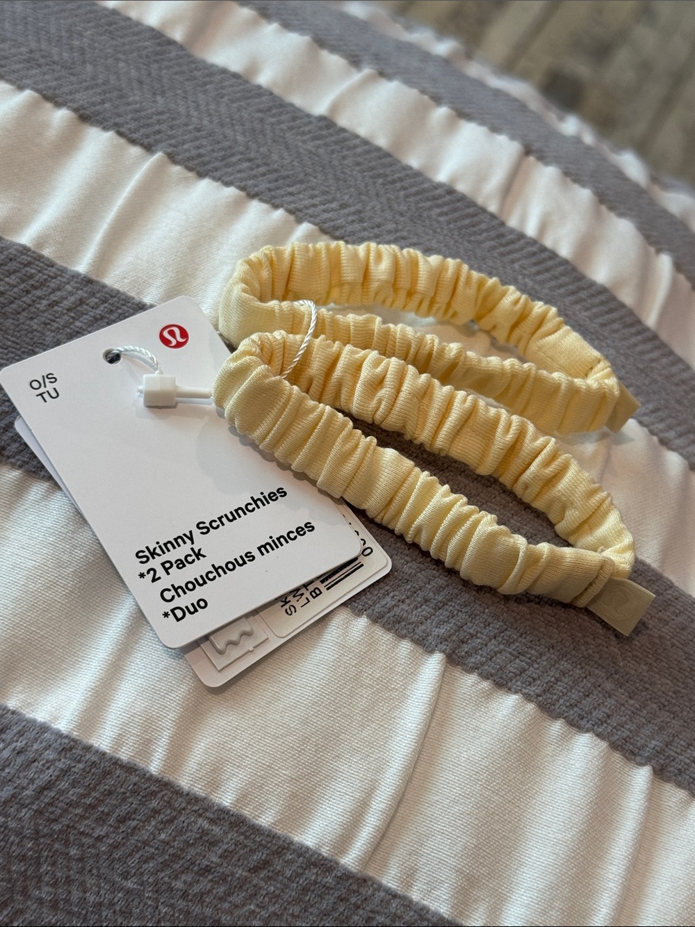lululemon athletica Skinny Scrunchies 2-Pack in buttercream Yellow